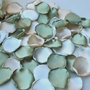 Sage Green Rose Petals, Champagne, Ivory Rose Petals Sage Green Wedding Decorations Olive Green Petals Boho Wedding Decor Flower Girl Petals