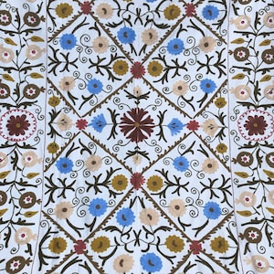 Cotton Suzani Bedspread, twin Size Bedcover, Embroidery Suzani Wall Hanging, Floral Bed Linen, Antique Quilt, Boho Suzani Fabric