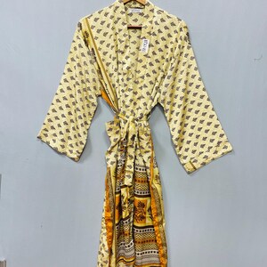 Kimono i siden med lapptäcke, kimono i siden, morgonrock i siden, sommarklänning, brudrock i siden, presenter till henne, husrock, jacka