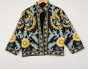 Chaqueta Suzani de algodón hecha a mano, bordado floral, abrigo corto indio