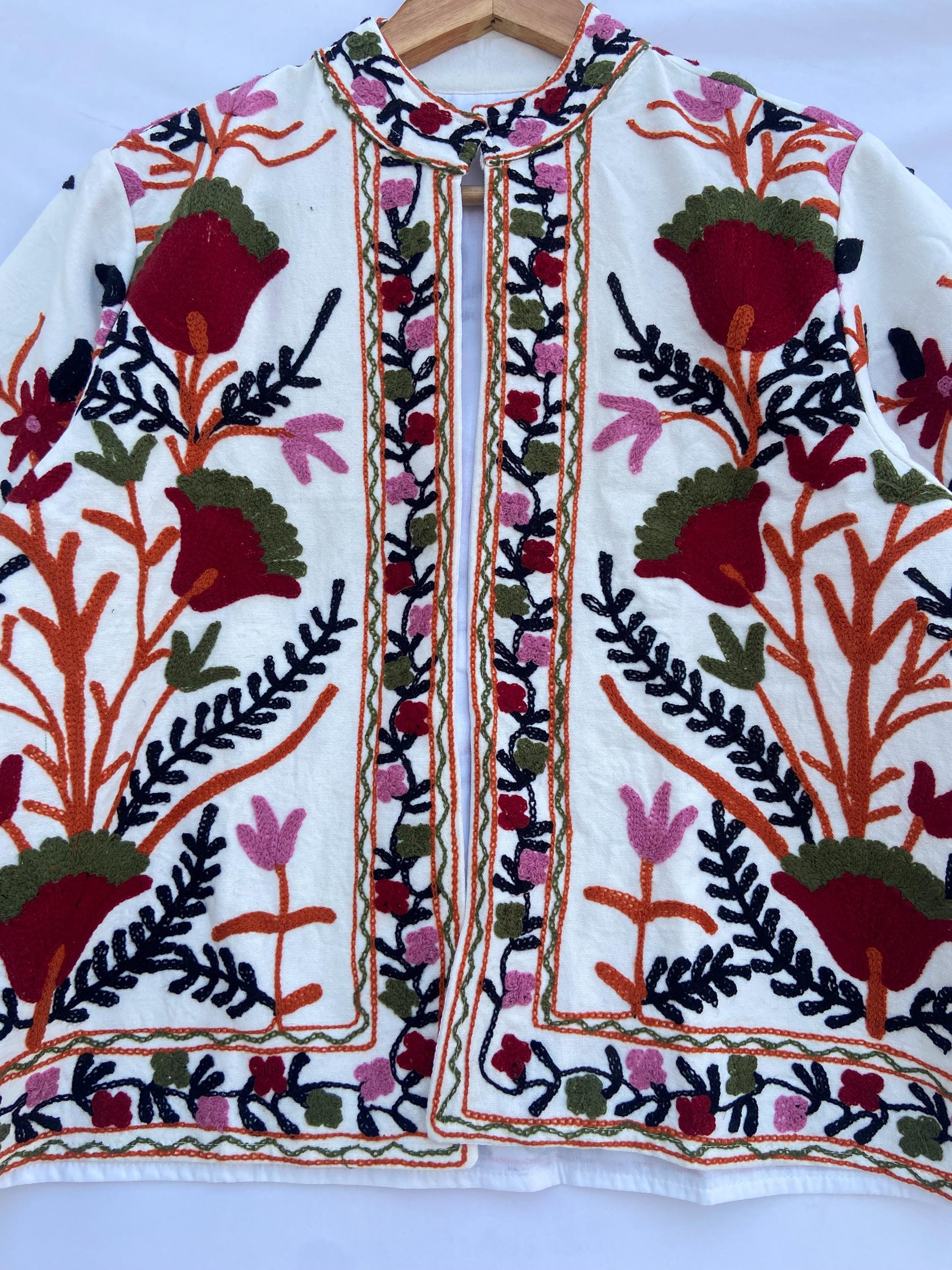 手刺繍のスザニコットンジャケット｜ボヘミアンフローラルデザイン