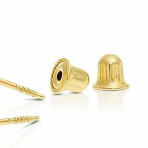 Puede incluir: Dos respaldos de pendientes de oro, uno con un poste de tornillo y el otro con un respaldo plano. Los respaldos están diseñados para asegurar los pendientes en su lugar.