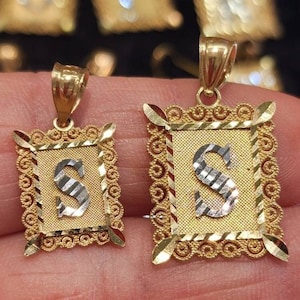 Collar con colgante de oro macizo de 14 quilates con letra inicial cuadrada, con o sin cadena de caja, ideal para graduaciones, damas de honor, cumpleaños, bodas y despedidas de soltera.