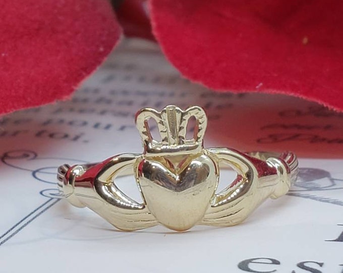 14K Real Yellow Gold  Claddagh Irish Love Rings , Graduation/Bridesmaids/Birthday/Wedding/Shower ,