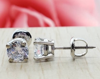 LAB GROWN DIAMOND  VS1 14K Solid Gold Heavier basket 4 prong screw back or push back 20GA 1 pair.