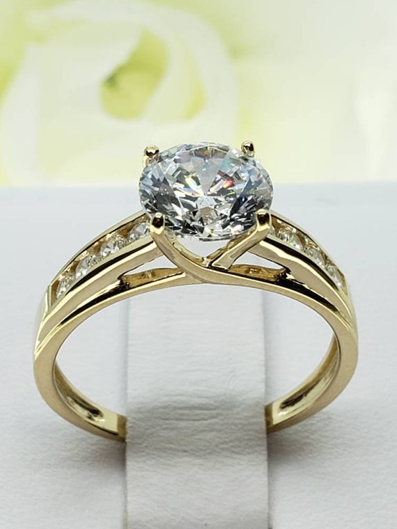1.50Ct 14K Yellow Gold Trellis Round 3 Stones Wedding Engagement Promise Ring
