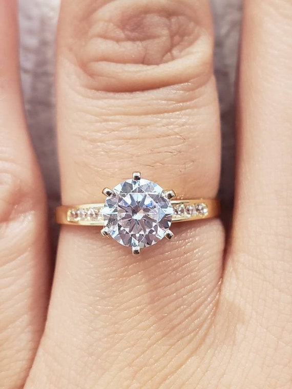 1.25 Ct Round Solitaire Engagement Ring – 14K Yellow Gold, D Color VVS1 Man-Made Diamond – Size 7