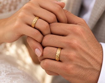 6MM 14K GOLD Wedding Ring Diamond Cut, Couple Band Wedding Ring Men's 2.00-2.40 Grams SZ 5-12