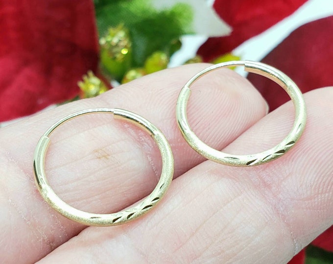 14k Solid Gold • 1.50 mm / 2.00 mm  Diamond DC Cut Circle Hoop Earrings  •  Endless Closure  • 15 mm - 65 mm •  2 Colors available