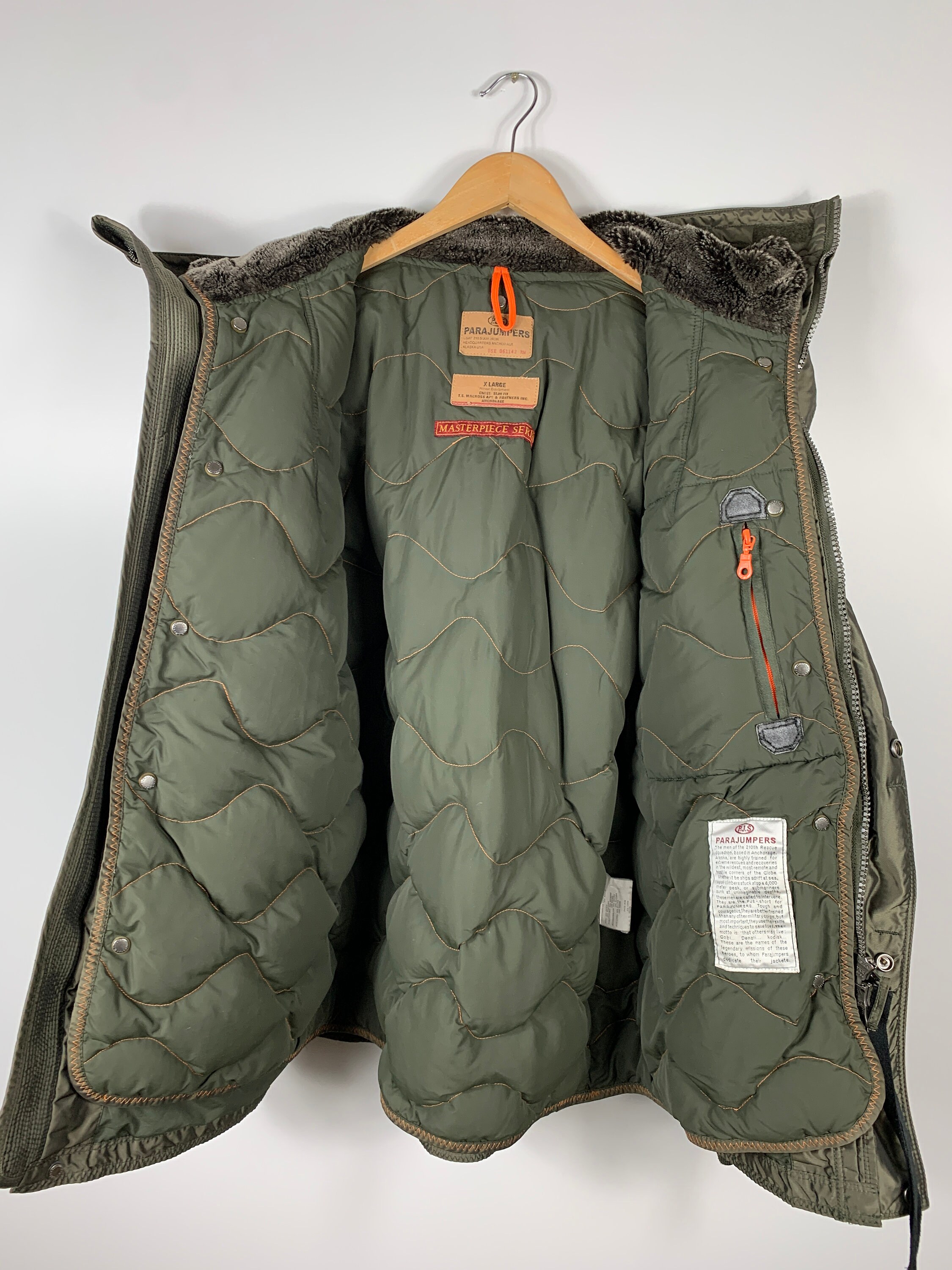 PARAJUMPERS MASTERPIECE SERIESブルゾン Parajumpers Masterpiece Series Down Jacket - Size Medium