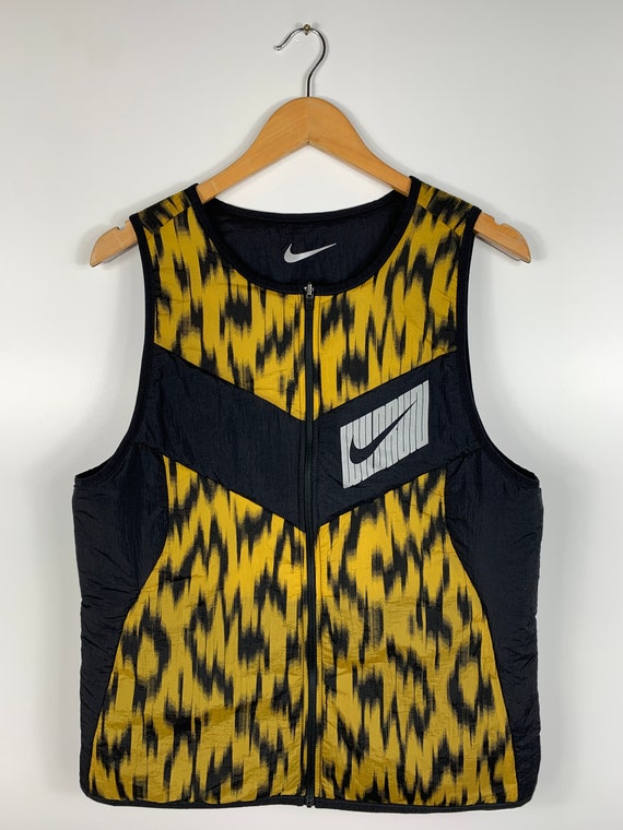 Mens Nike Aerolayer Wild Run Vest Black Gold Waistcoat Size M