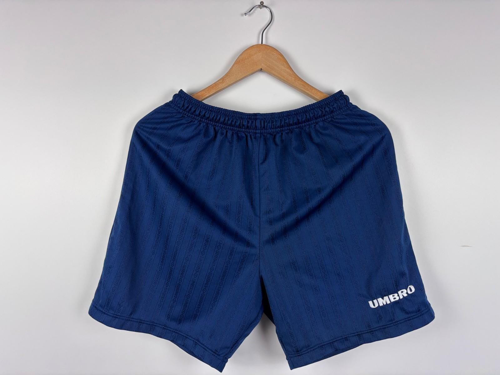 Short De Football Vintage Umbro Taille 32 - Bleu Polyester, Occasion Très Bon état