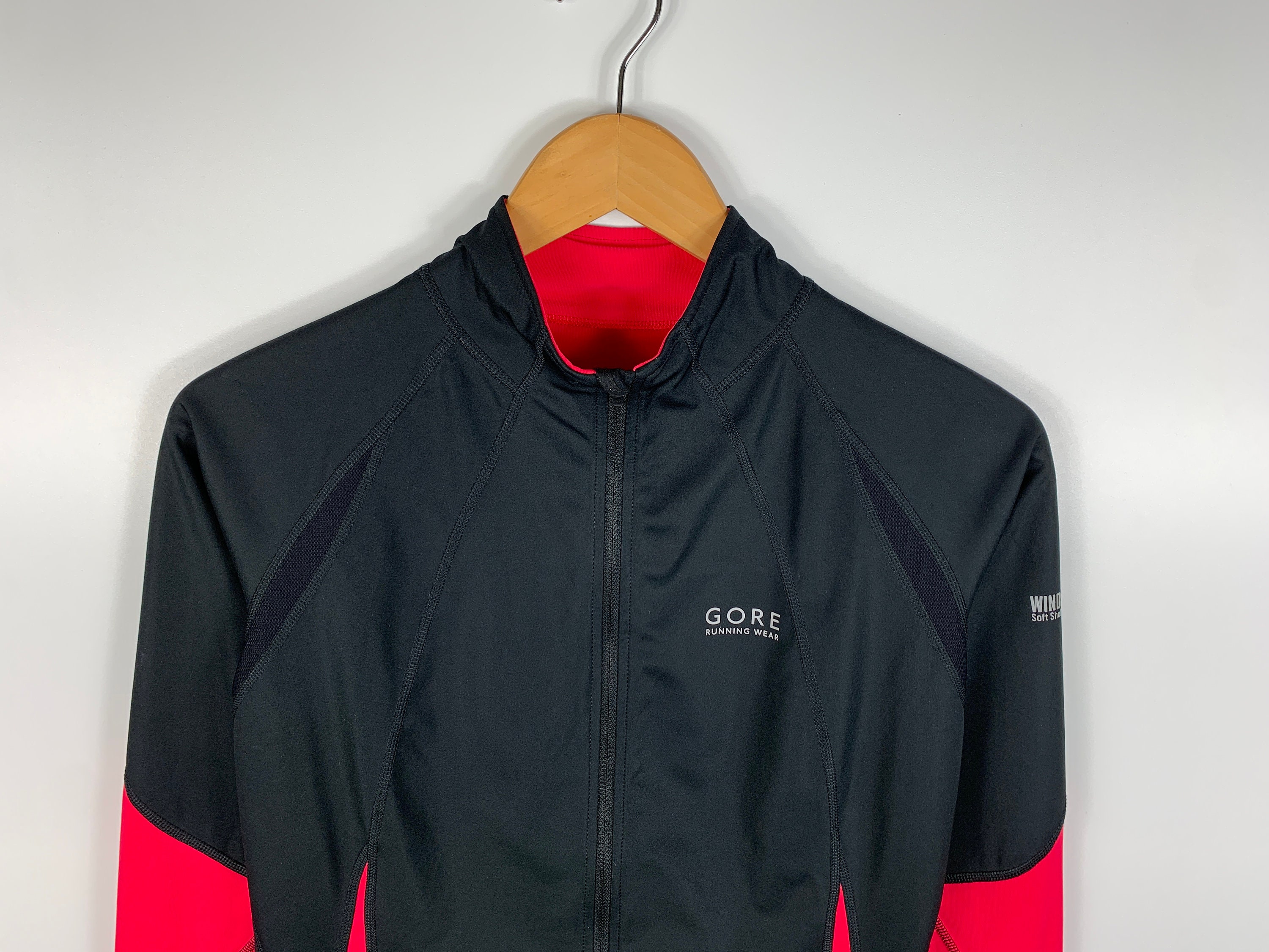 Gore windstopper shop jacket women's