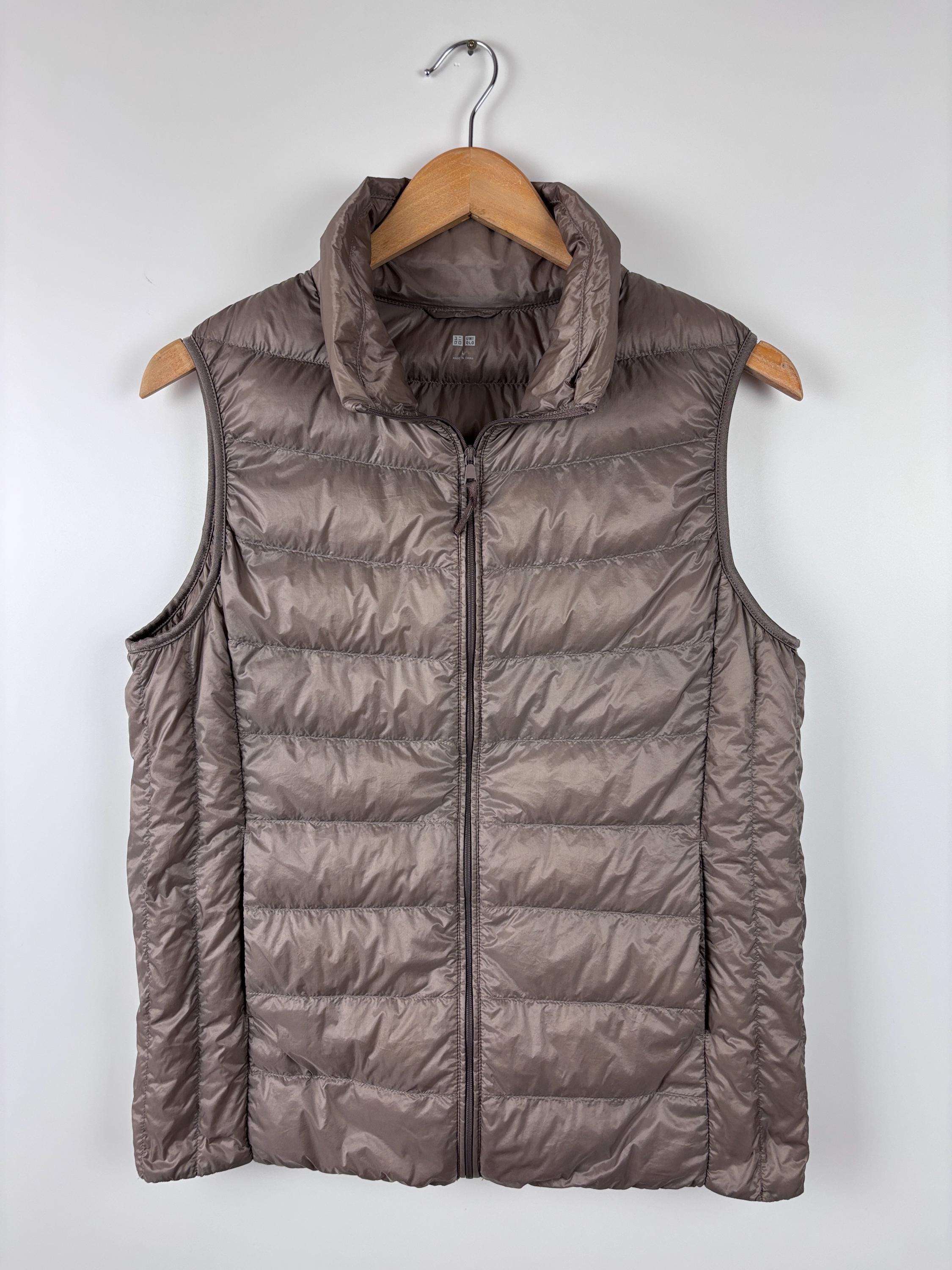 トップス old uniqlo tech nylon vest y2k vintage old uniqlo tech nylon vest y2k vintage