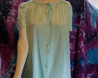 Vintage Lorraine Mod Pale Mint Green Ladies' Duster Nylon Robe ~ Size Small ~ Lace Sleeves ~ Button Front ~ Classical 1960's Sexy Lingerie