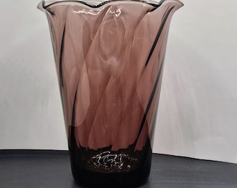 Hazel Atlas Moroccan Amethyst Swirled Glass Flower Vase Purple Plum Mid Century Home Decor ~ Shabby Retro Kitchen, Dining Table Centerpiece