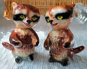 日本の陶磁器製ソルト＆ペッパーシェーカーセット ~ Woodland Friends