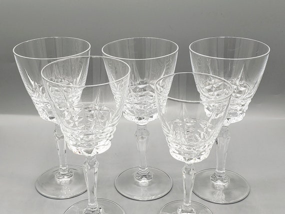 □クリスタルダルク／FRANCE ワイングラス5PCSセット 〈同梱