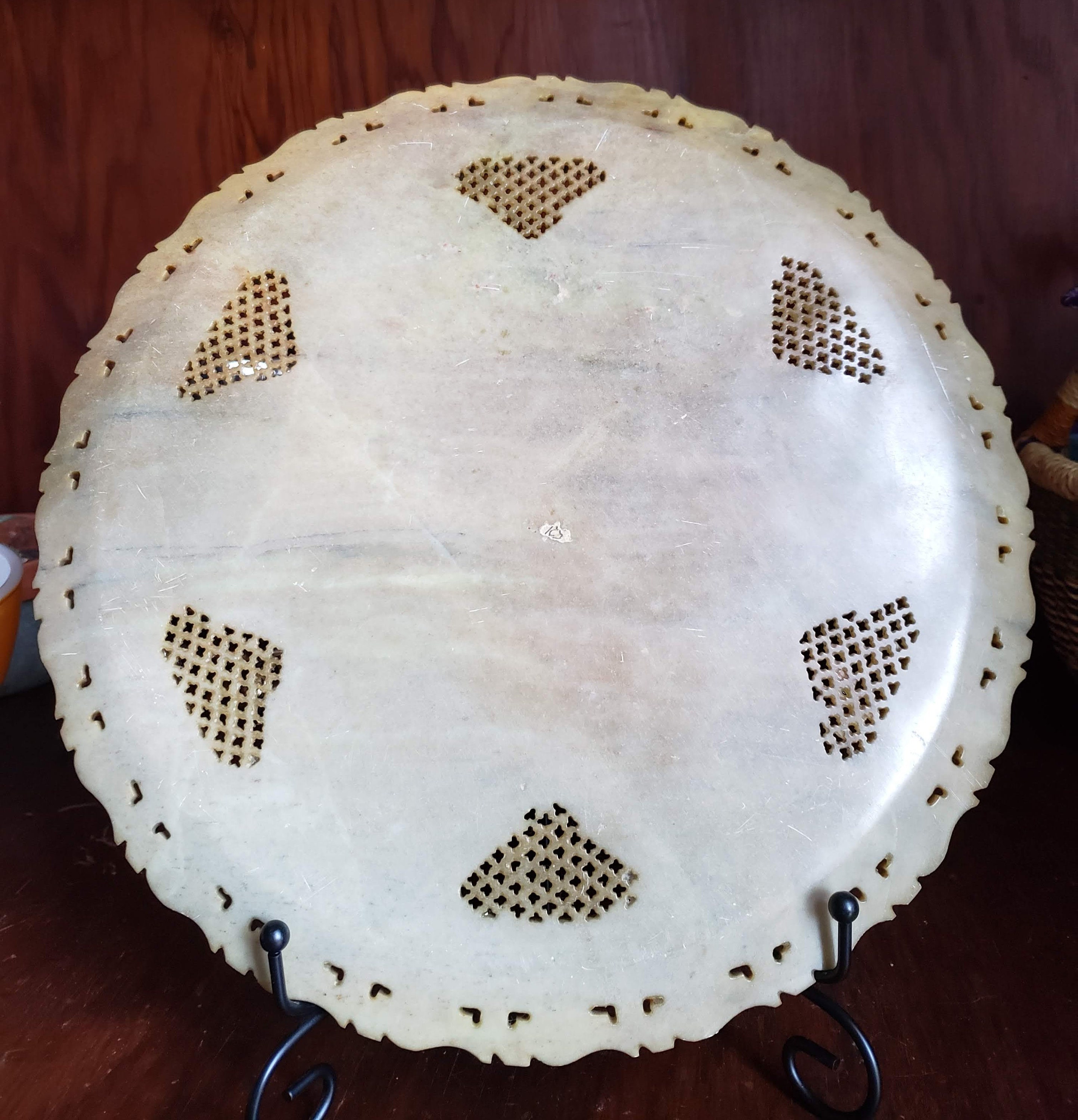 アンティーク　フランス　1920～30 　ディゴワン・パトリシア Vintage 1920-30's Pietra Dura Pierced Soapstone Plate Mother