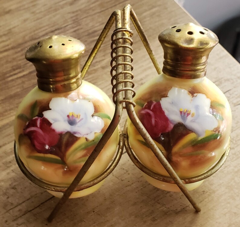 Vintage Enesco Brown Sugar and Salt and Pepper set