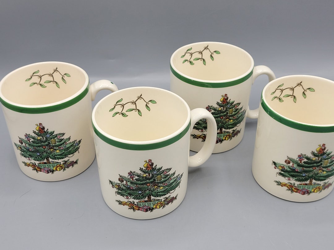 Spode Tom & Jerry Vintage Christmas Tree Coffee Mugs Made in England Fine China Shabby Chic 