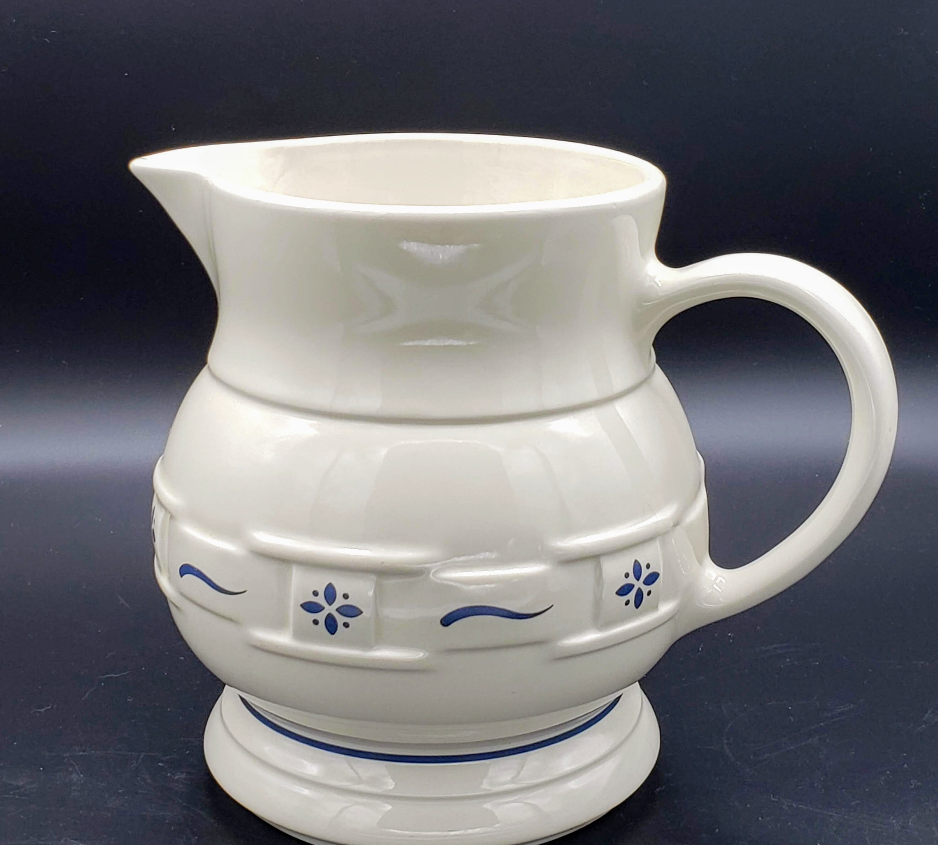 Longaberger Basket Style Water Jug ~ Woven Traditions Classic Blue ~ 64 Oz Pitcher Lemonade, Iced Tea, Juice ~ Sunday Brunch or Cocktails