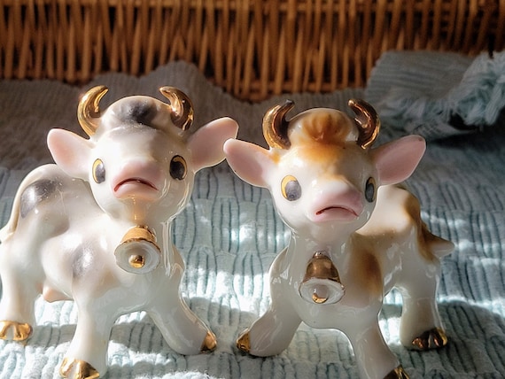 Vintage Cows Salt & Pepper Shaker Set ~ You Choose Purple (blue