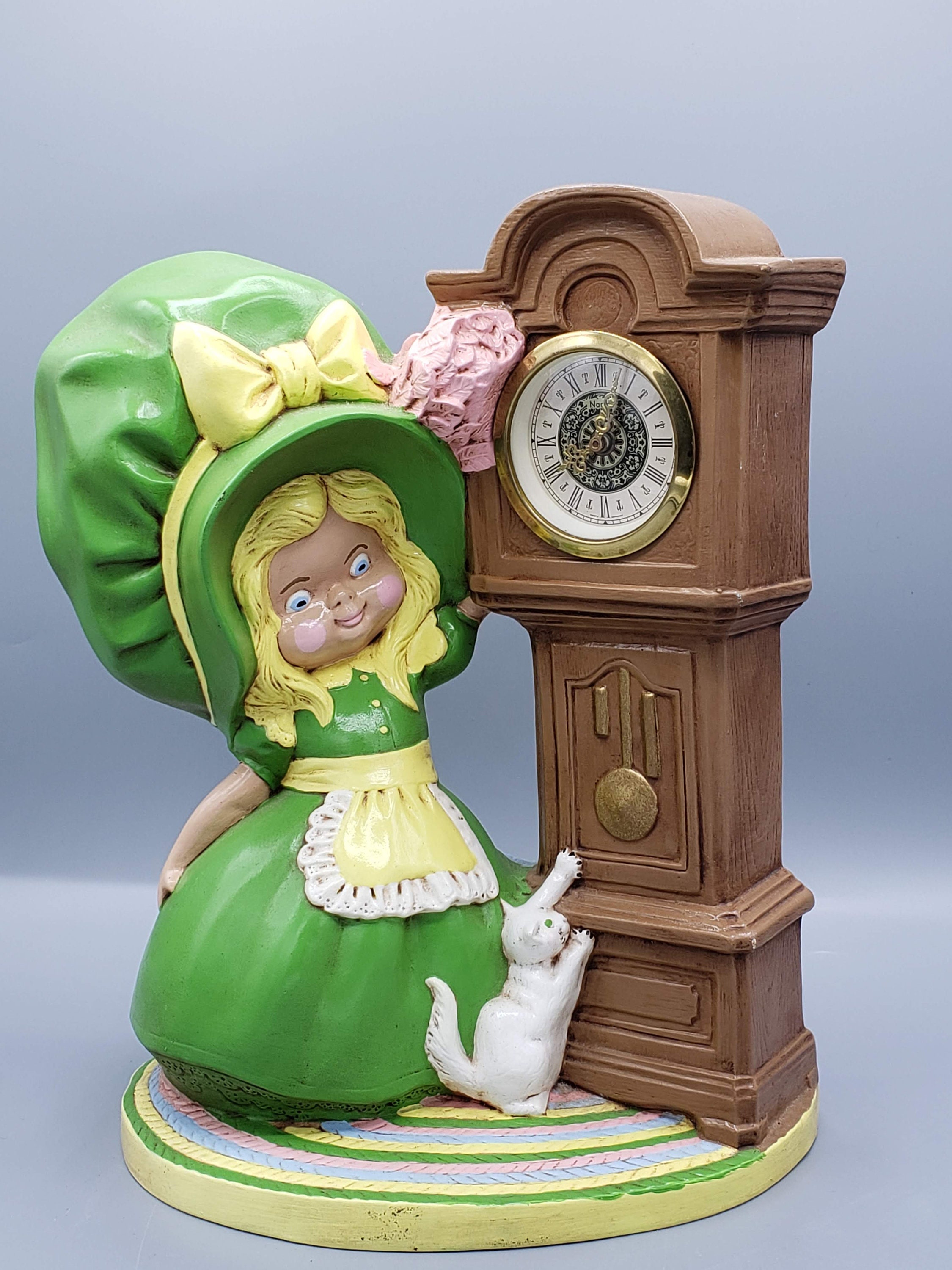 1974 Byron Molds Ceramic Art Piece ~ Retro Bonnet Little Blonde