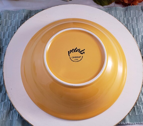Oneida hot sale dinner plates