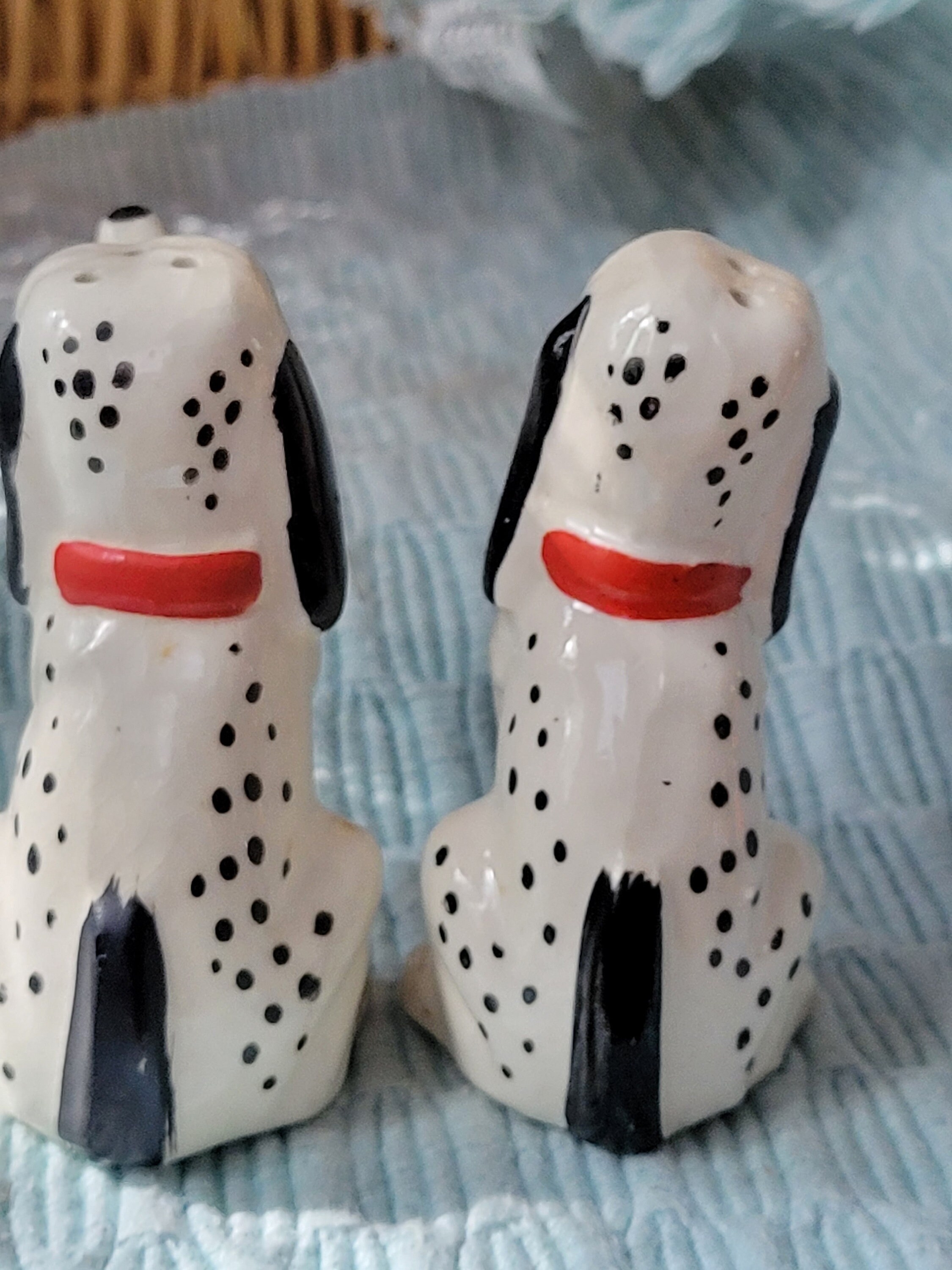 ヴィンテージ犬、日本の陶器製犬用ソルト＆ペッパーシェーカーセット 