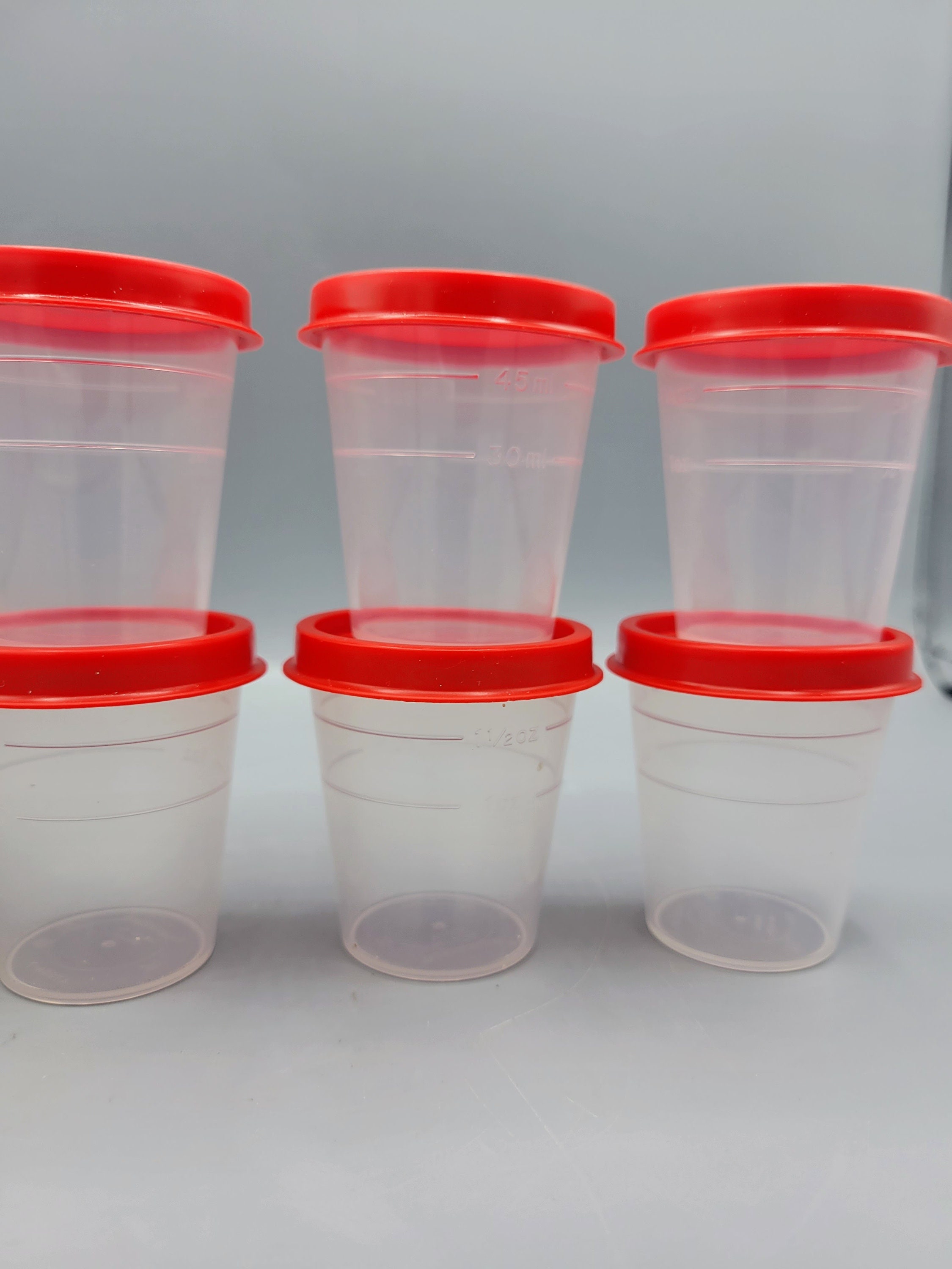 8 Tupperware Vintage Cups, 4 lg, 4 small, good condition - general