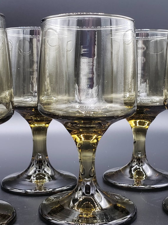Buy Boho Retro Libbey Tawny Accent Set of 5 Stemmed Wine Glasses ~ Vintage  Home Barware for Holiday, Family Dinner Parties ~ Holiday Gift Ideas Online  in India - Etsy