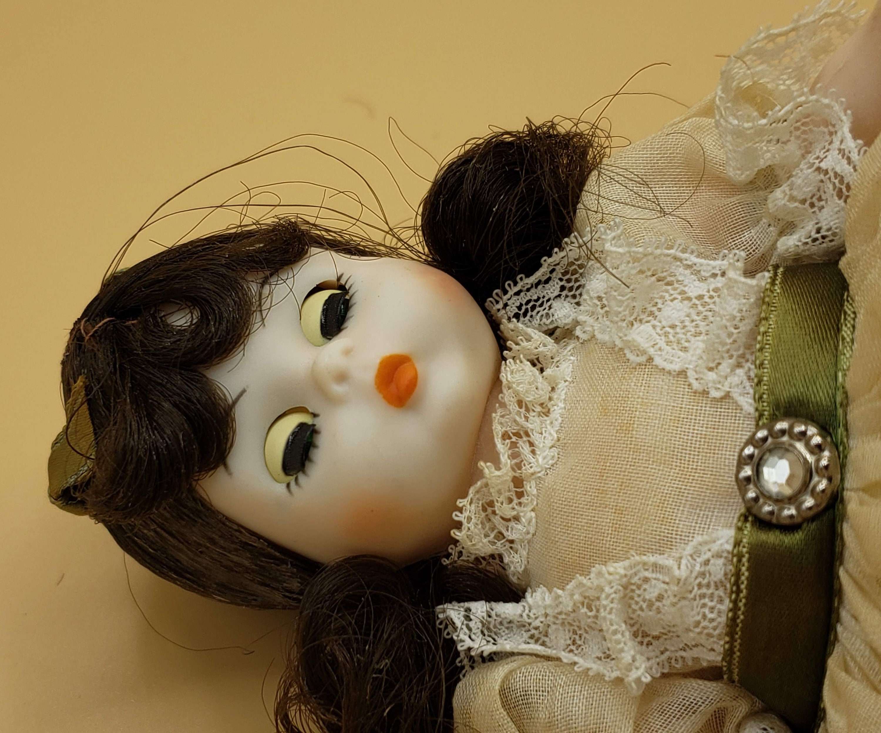 Madame Alexander 8in BETSY ROSS 1998 Hobby Toys Goods Series