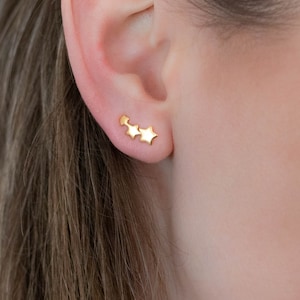 LIQUIDAÇÃO Gold Shooting Stars Ear Climber, Brinco com estrelas, Gold Star Crawlers, Gold Ear Climbers, Brincos de estrela, Gold Climbers