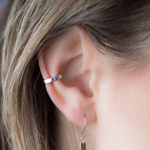 Classic Ear Cuff Silver (No Piercing Earring, Ear Wrap, Ear Jacket, Fake Piercing, Ear Cuff, Cuff Earring, Silver Ear Cuff, Thin Band Cuff)
