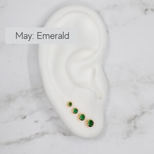 Graduated Emerald Stud Earring Set May Birthstones (Stud Earrings, Birthstone Earrings, Birthstone Studs, Butterfly Back Earrings)
