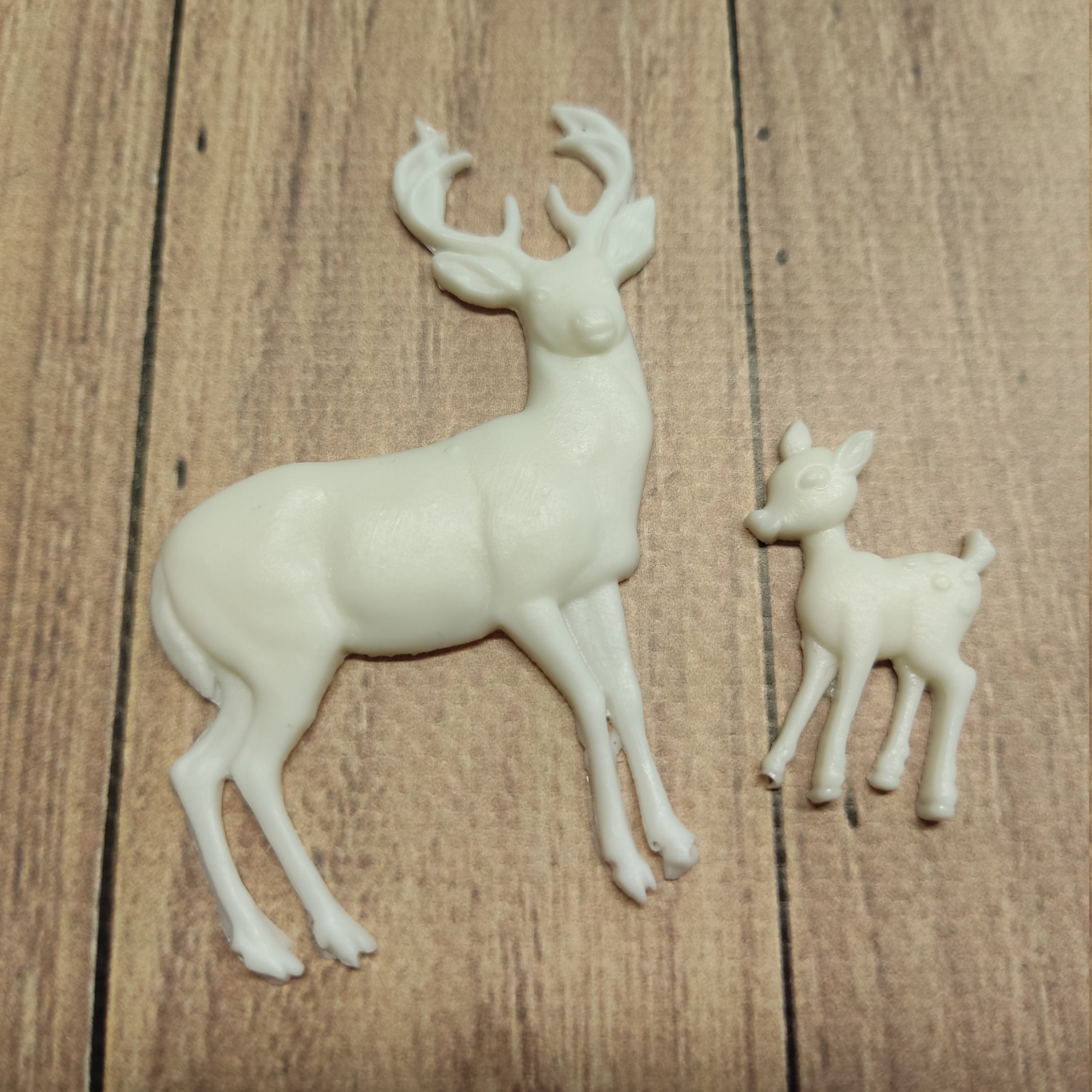 Plastic Deer Decor, Pair of Deer, Animal Heads Set, Decorative Moldings
