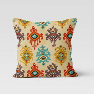 IKAT Design Pillow Cover|Southwestern Style Cushion Case|Decorative and Ethnic Home Decor|Geometric Farmhouse Pillow Case|Modern Pillow Top