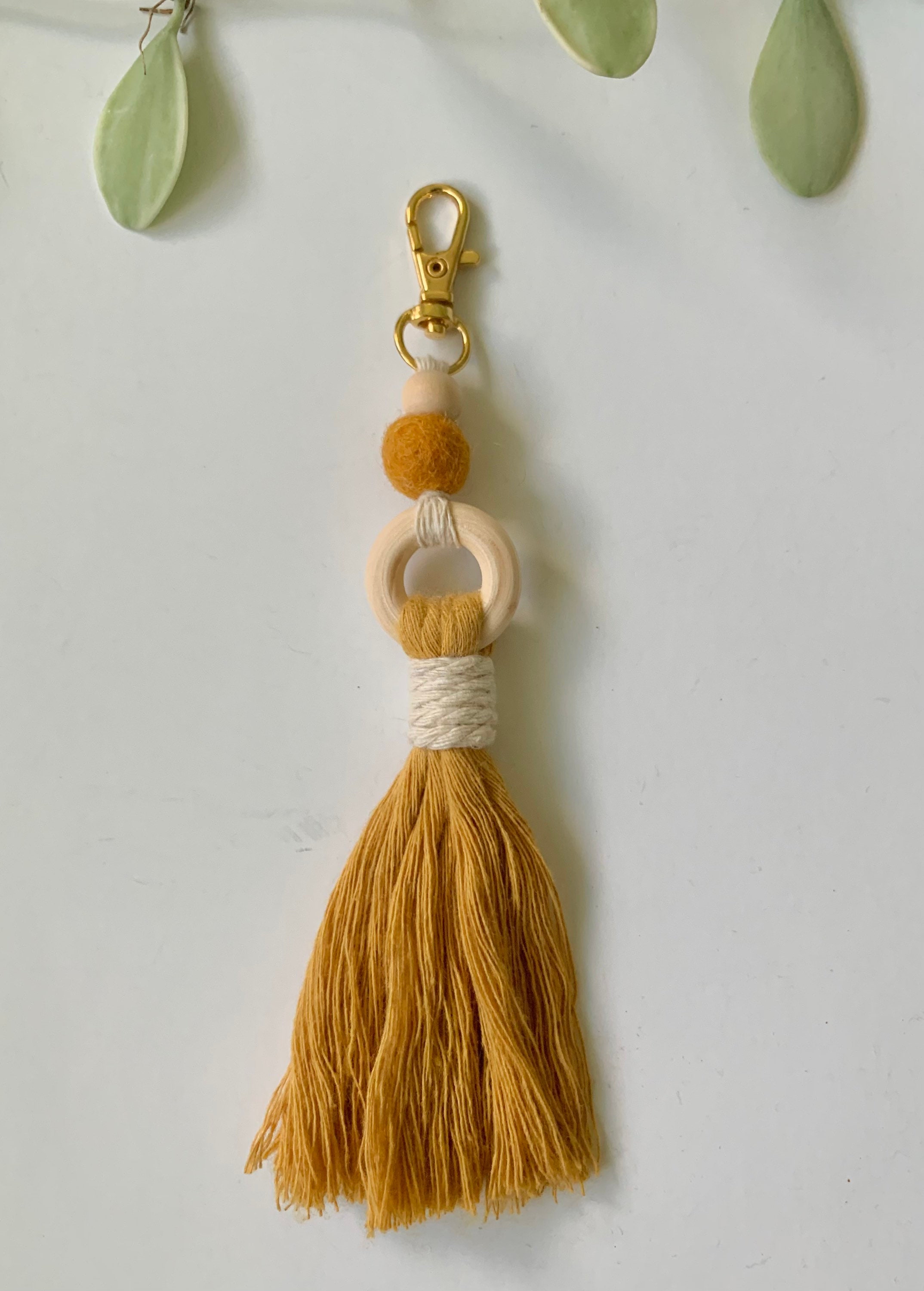 Small Diffusers Keychain Macrame Essential Oil Diffuser Keychain: Cotton Cord, Wool Ball - Etsy