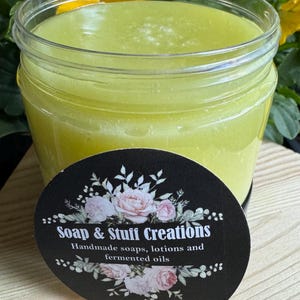 Red grape leaf ointment