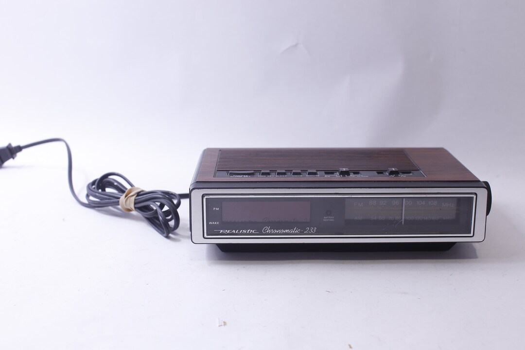 1970s Realistic Chronomatic-233 Alarm Clock AM/FM Radio, 9 Inches ...