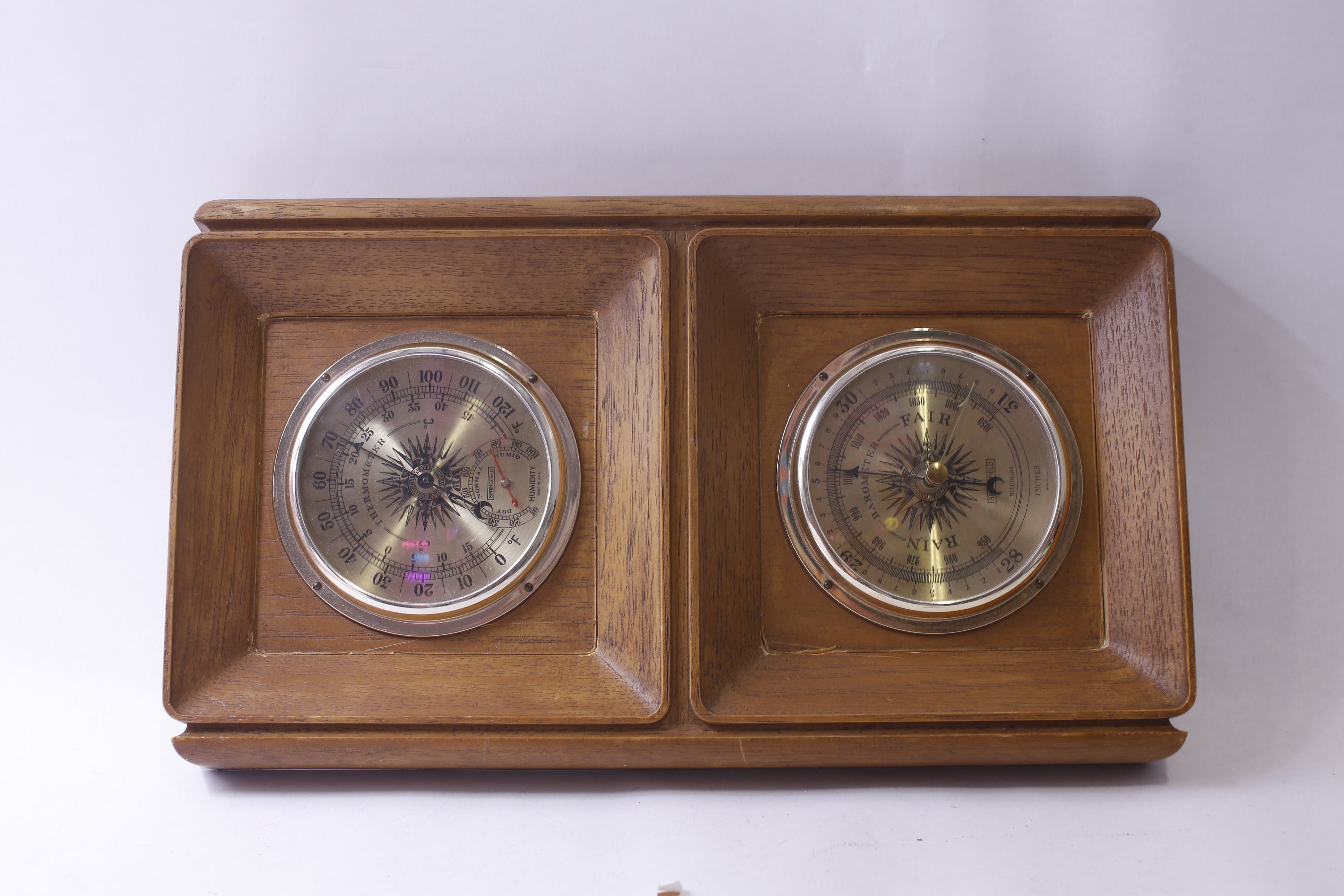 Springfield, Weather Station, Thermometer, Barometer, Humidity