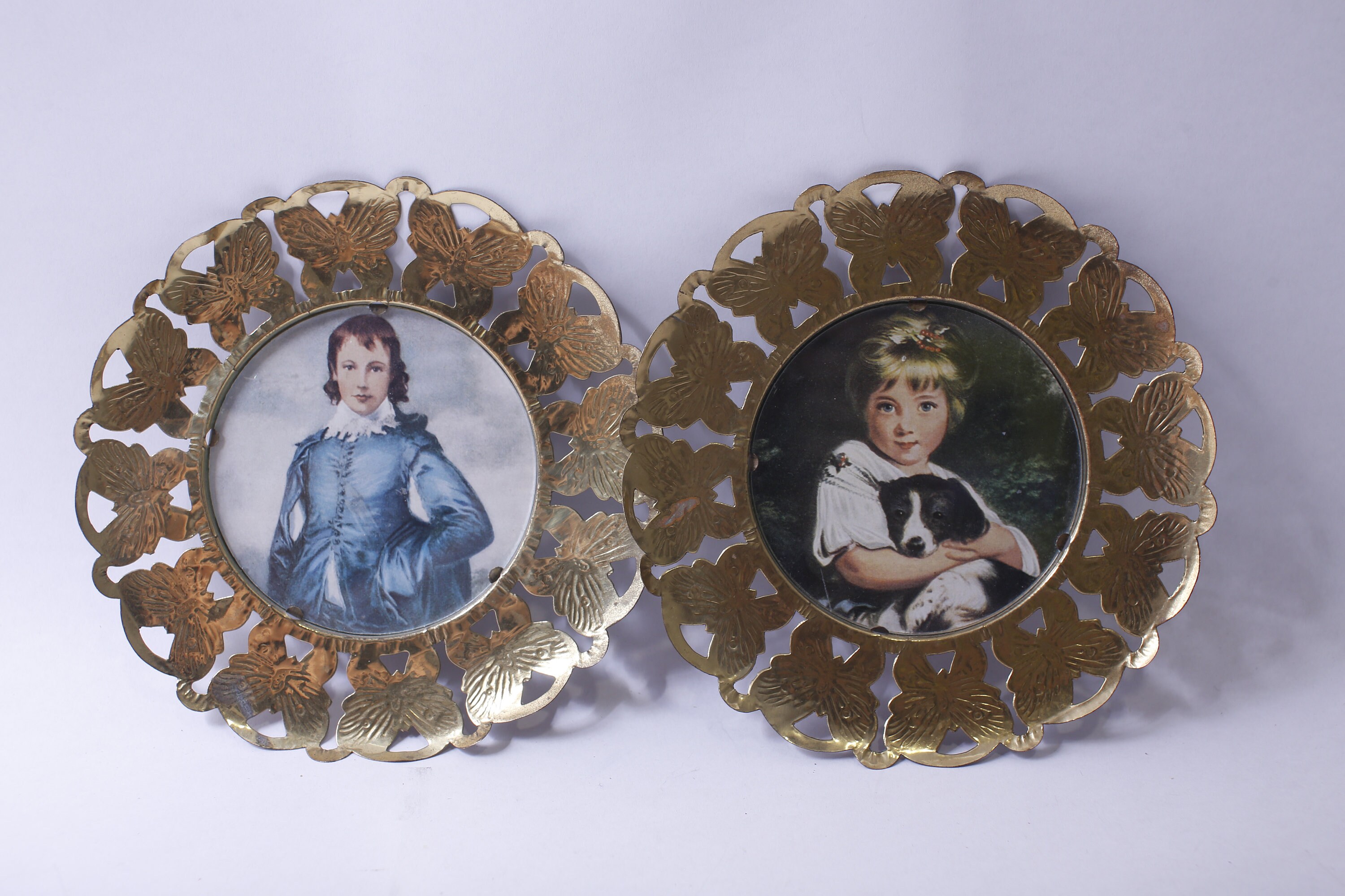 アンティークのパースフレーム Vintage Round Brass Image Frames, Set of Two, Victorian Children