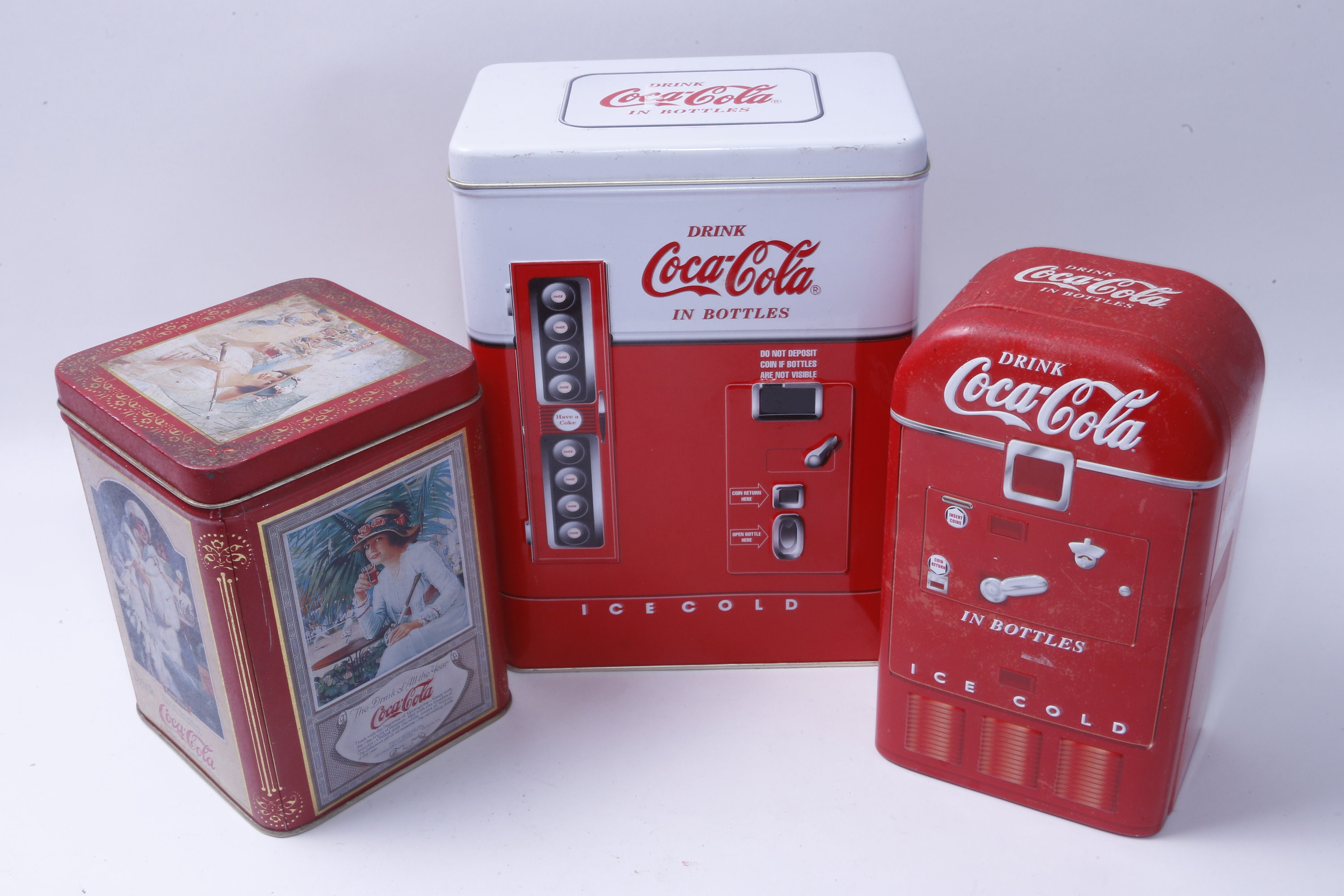 Red tin box discount