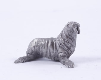 Walrus, Pewter, Figurine, Statuette, Interior Figure, Sea, Ocean, Animal, Vintage, Collection, Photo Prop ~ 20-01-101