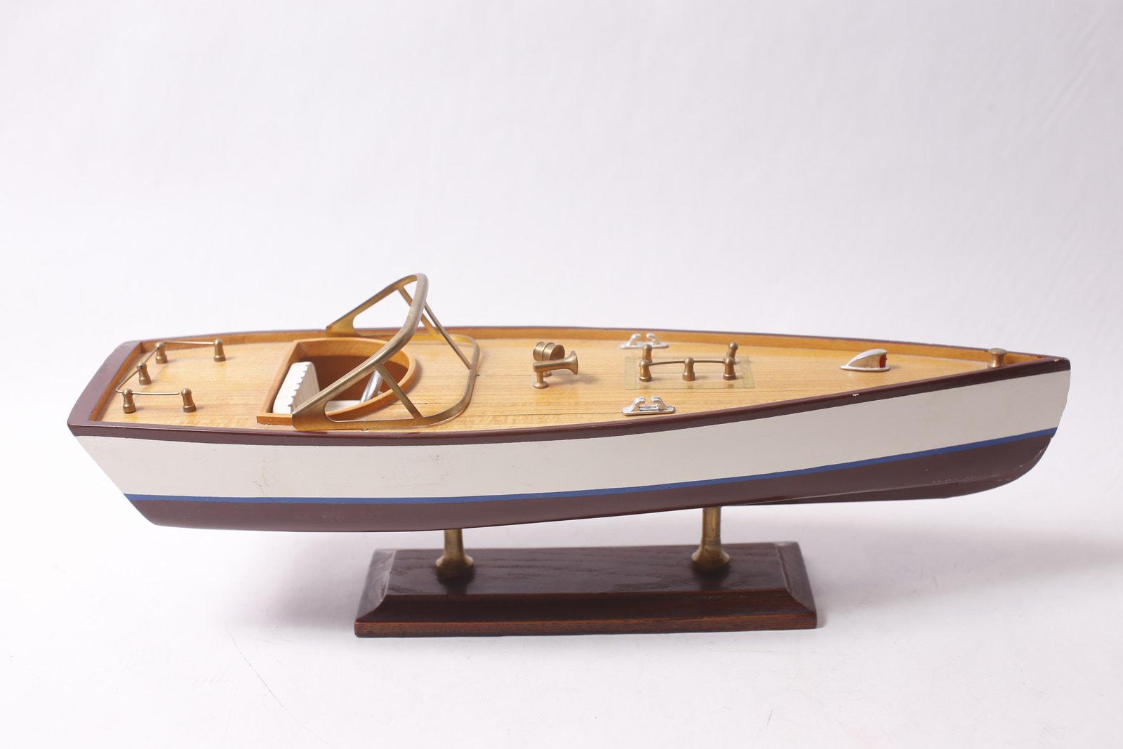Model Speed Boat Wooden and Metal 16" Collectible Displayable FLAWS ~ 260302-WH 1022