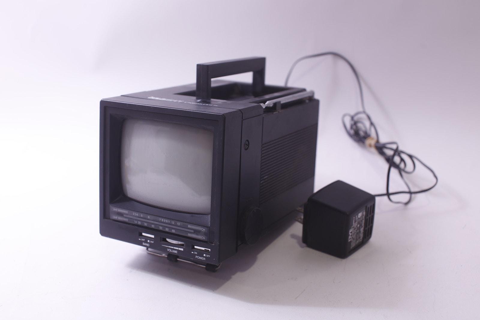 動作確認済み 映像確認済み ポータブルマイクロテレビ1984年製 TV ＆映像 - Etsy 日本