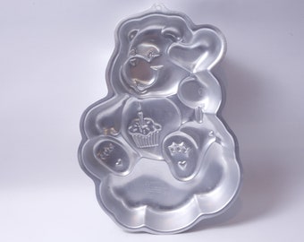 Troetelbeertjes, verjaardagsbeer, cakevorm, bakvorm, taartvorm, AGC, Wilton, 1983, koken, feest, vakantie, vintage, ~ M-15-08 1172 M-11-09