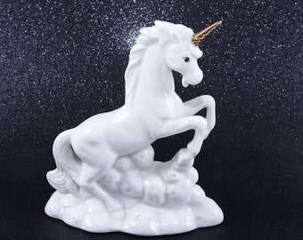 White Unicorn Statuette Interior Figure Golden Horn Animal Figure Horse Figure Collection Photo Prop ~ 20-10-338