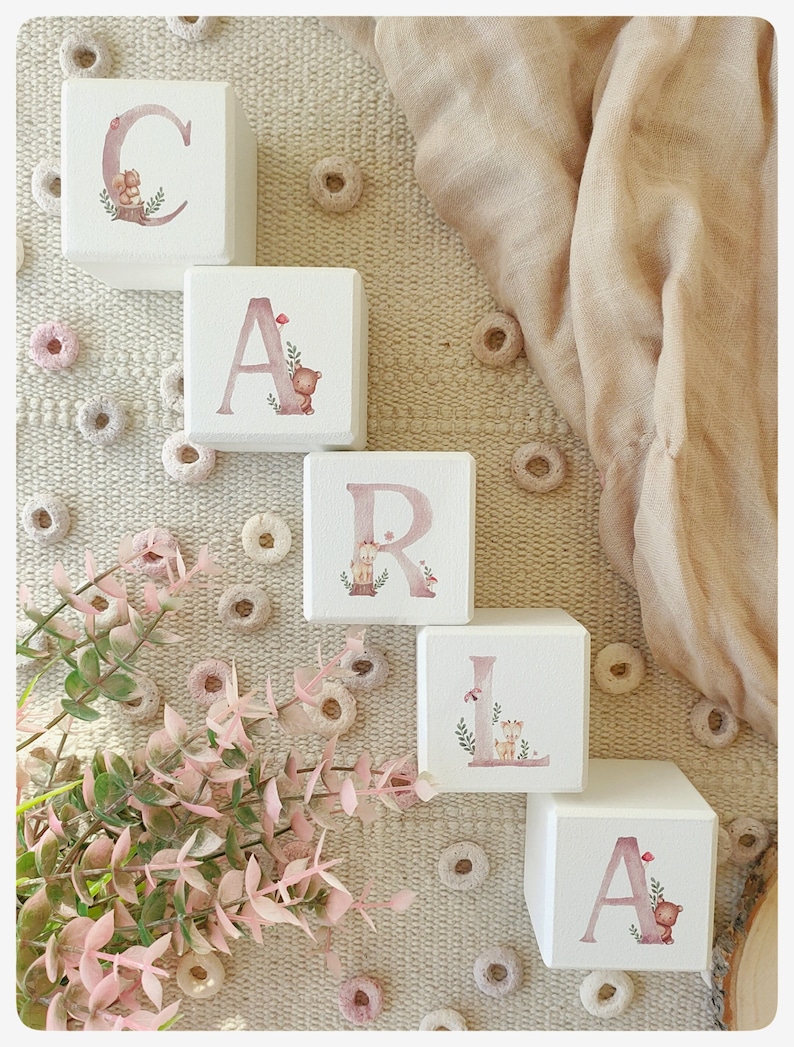 Cubos de madera de haya personalizados con alfabeto de animalitos Rosa